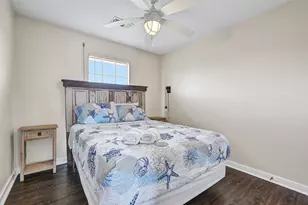 14005 Grambo Blvd, Galveston, TX 77554 - Photo 25