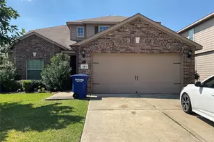 7007 Primrose Rd, Baytown, TX 77521 - Photo 1