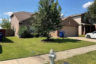 7007 Primrose Rd, Baytown, TX 77521 - Photo 3