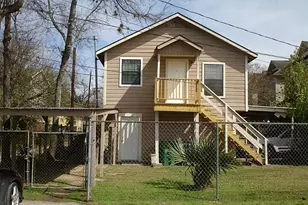 447 W 22nd St, Houston, TX 77008 - Photo 3