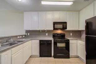 3815 Shire Valley Dr, Missouri City, TX 77459 - Photo 9