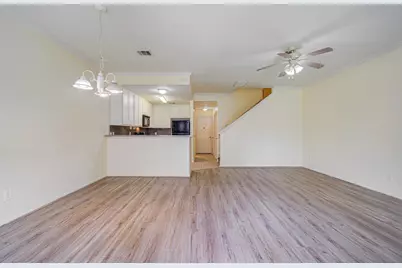 3815 Shire Valley Drive, Missouri City, TX 77459 - Photo 3