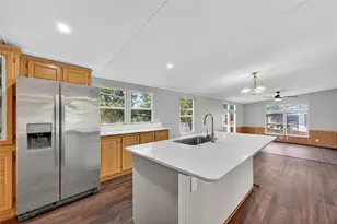 9623 Meadowvine Dr, Houston, TX 77044 - Photo 11