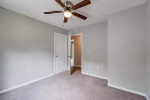 834 Live Oak St, Columbus, TX 78934 - Photo 9