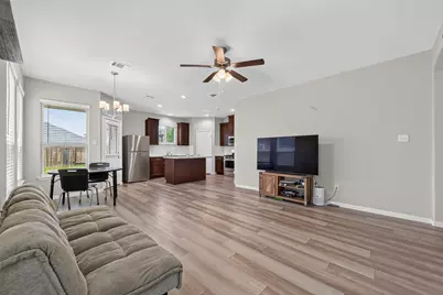24711 Teton Hollow Trail, Houston, TX 77336 - Photo 9