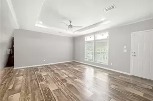 112 N Vivian Stevens St, Port Lavaca, TX 77979 - Photo 7