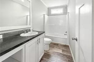 112 N Vivian Stevens St, Port Lavaca, TX 77979 - Photo 15