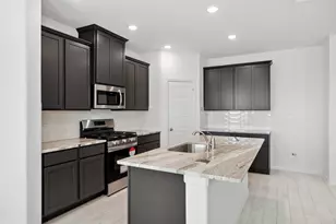 2110 Sanders Brook Dr, Baytown, TX 77521 - Photo 11