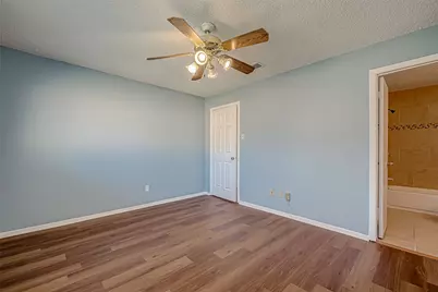 14018 Blue Falls Drive, Sugar Land, TX 77498 - Photo 25