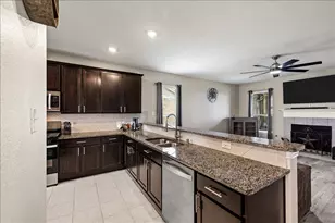 7820 Quartz Ln, Texas City, TX 77591 - Photo 15