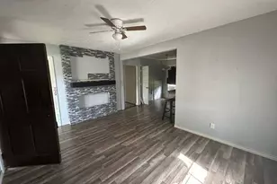 214 Bolden St, Houston, TX 77029 - Photo 9