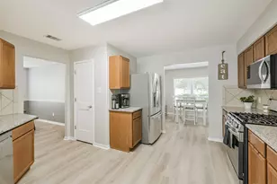 16848 Greenhouse St, Conroe, TX 77385 - Photo 9