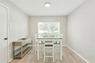 16848 Greenhouse St, Conroe, TX 77385 - Photo 9