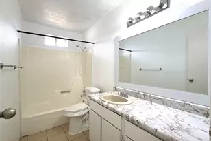 8842 Barton St, Houston, TX 77075 - Photo 11