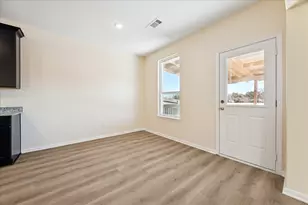 10725 Bancroft Park Ln, Houston, TX 77075 - Photo 9