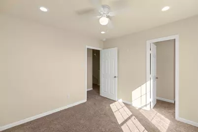 7754 Avenue J, Houston, TX 77012 - Photo 23