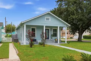 4702 Ave N 1/2, Galveston, TX 77551 - Photo 15