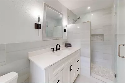 8515 Mullins Drive, Houston, TX 77096 - Photo 13