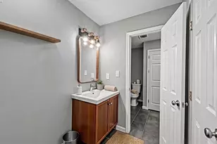 9850 Pagewood Ln, Houston, TX 77042 - Photo 7