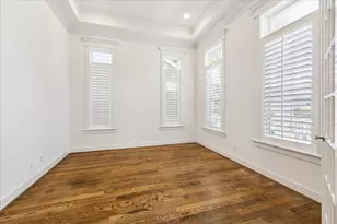 411 W 24th St, Houston, TX 77008 - Photo 3