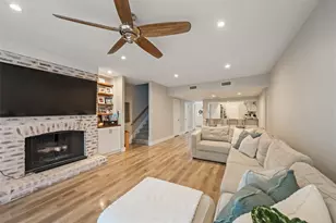 2019 Lakewood Ct, Willis, TX 77318 - Photo 5