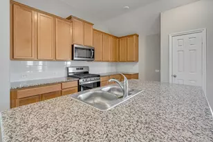 2926 Grand Hawthorne Rd, Conroe, TX 77385 - Photo 7