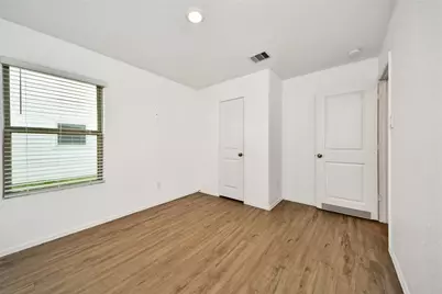 18915 Sorento Bay Lane, Hockley, TX 77447 - Photo 9