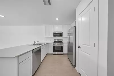 10708 Lavender Cotton Lane, Houston, TX 77016 - Photo 5