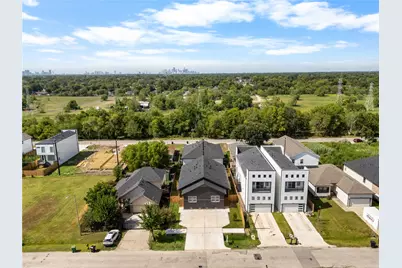 5321 Rue Street, Houston, TX 77033 - Photo 23