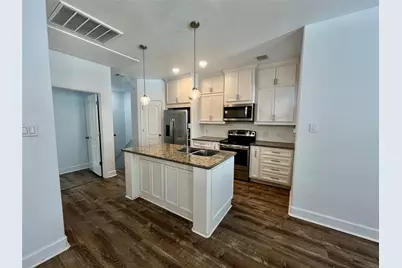 312 Mission Lane, Houston, TX 77011 - Photo 13