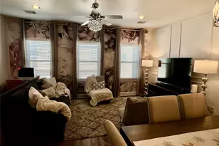 312 Mission Ln, Houston, TX 77011 - Photo 5