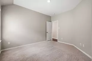 4739 Glen Isle Dr, Houston, TX 77009 - Photo 25