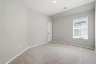 4739 Glen Isle Dr, Houston, TX 77009 - Photo 23