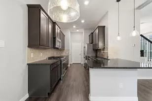 4739 Glen Isle Dr, Houston, TX 77009 - Photo 11
