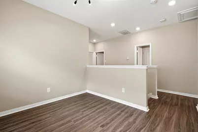 4739 Glen Isle Drive, Houston, TX 77009 - Photo 15