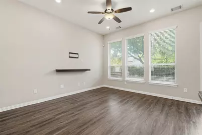 4739 Glen Isle Drive, Houston, TX 77009 - Photo 7