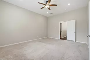4739 Glen Isle Dr, Houston, TX 77009 - Photo 19