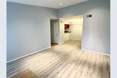 700 Thicket Lane #406, Houston, TX 77079 - Photo 5