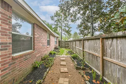 14310 Eastern Redbud Lane, Houston, TX 77044 - Photo 33