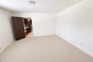 9106 Willow Meadow Dr, Houston, TX 77031 - Photo 7
