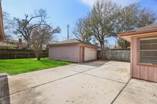 10015 Warwana Rd, Houston, TX 77080 - Photo 33