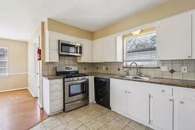 10015 Warwana Road, Houston, TX 77080 - Photo 9