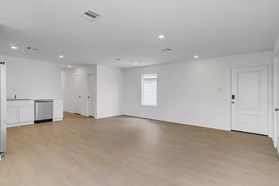 390 Road 590106    390 Lucia Way, Cleveland, TX 77327 - Photo 7