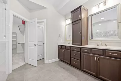11924 Stirling Row Lane, Houston, TX 77082 - Photo 17