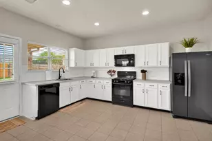 19103 Bressingham Dr, Tomball, TX 77375 - Photo 11