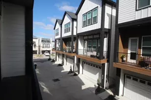 861 Fisher St, Houston, TX 77018 - Photo 3