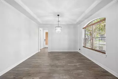 8823 Hollow Banks Lane, Houston, TX 77095 - Photo 11