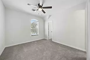 8823 Hollow Banks Ln, Houston, TX 77095 - Photo 37