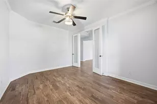 8823 Hollow Banks Ln, Houston, TX 77095 - Photo 9