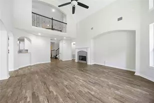 8823 Hollow Banks Ln, Houston, TX 77095 - Photo 15